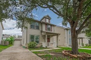 The property Jasmine T reviewed: Buyer · S Lyford Drive